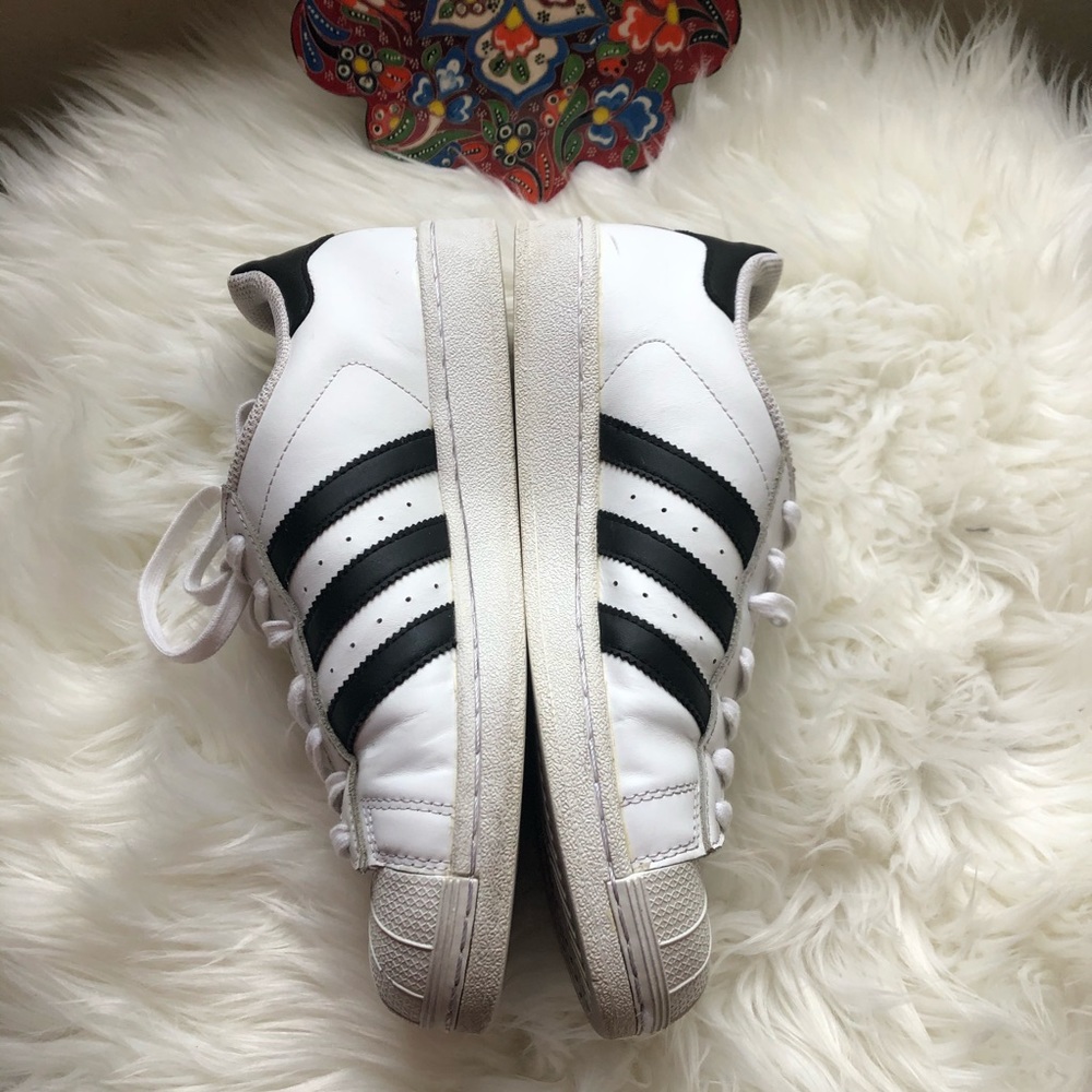 Aidas Sneakers - Picture 4 of 12